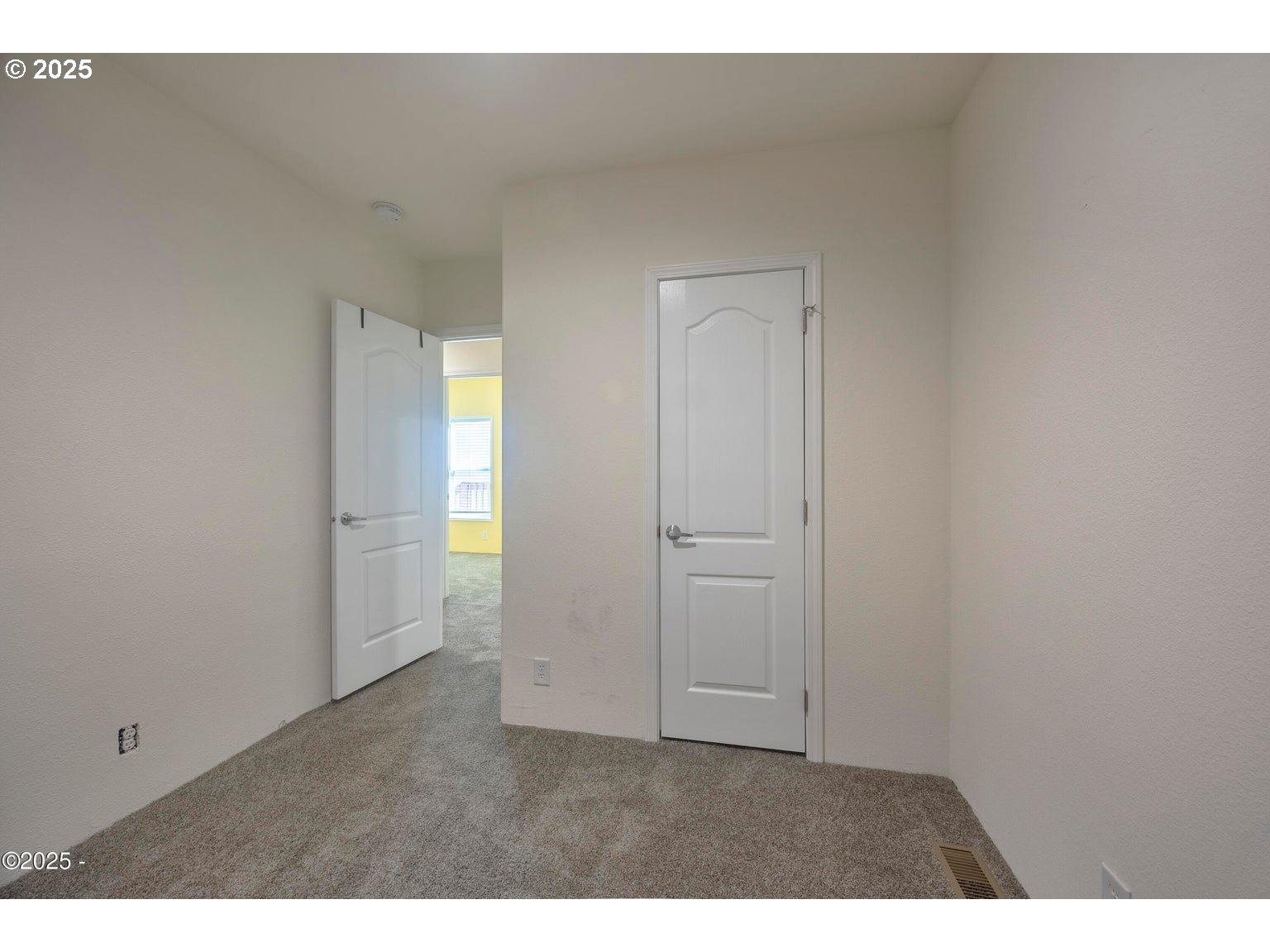 4875 Highway 101, Unit 3 Depoe Bay, OR 97341 - Photo 23 of 26 a view of an empty room and window