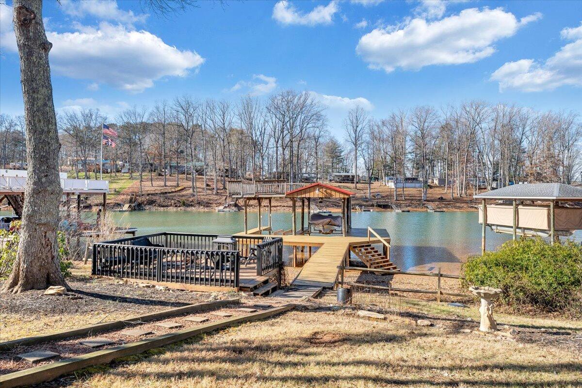 1111 Jefferson Dock Road Penhook, VA 24137 - Photo 39 of 49 054-MIB01886