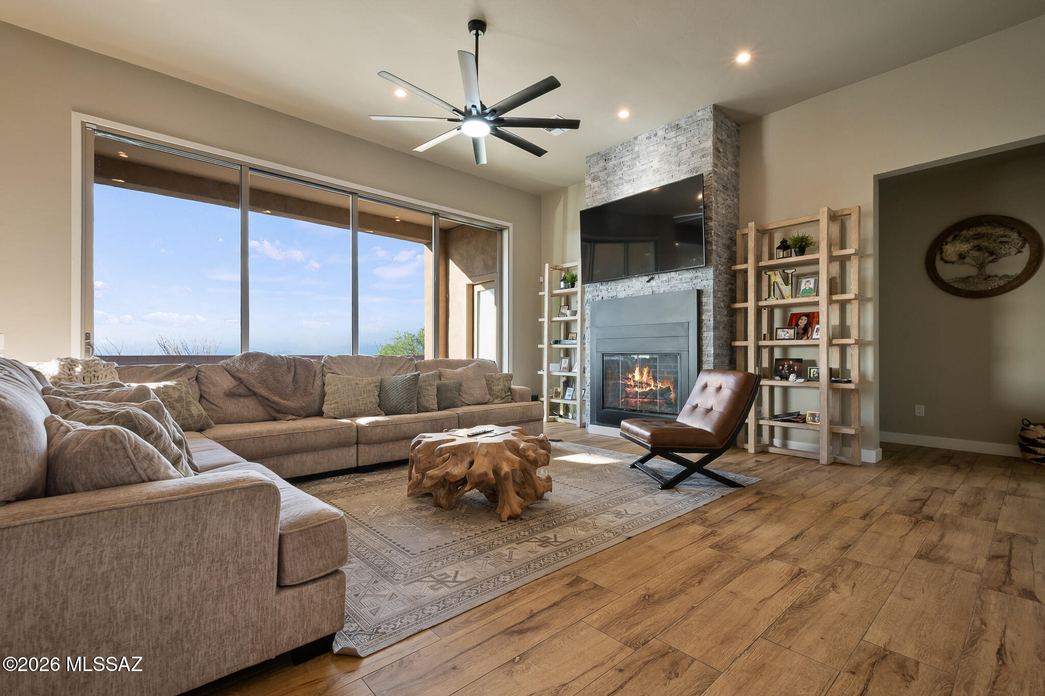 18642 South Houghton Road Vail, AZ 85641 - Photo 9 of 39 Great room