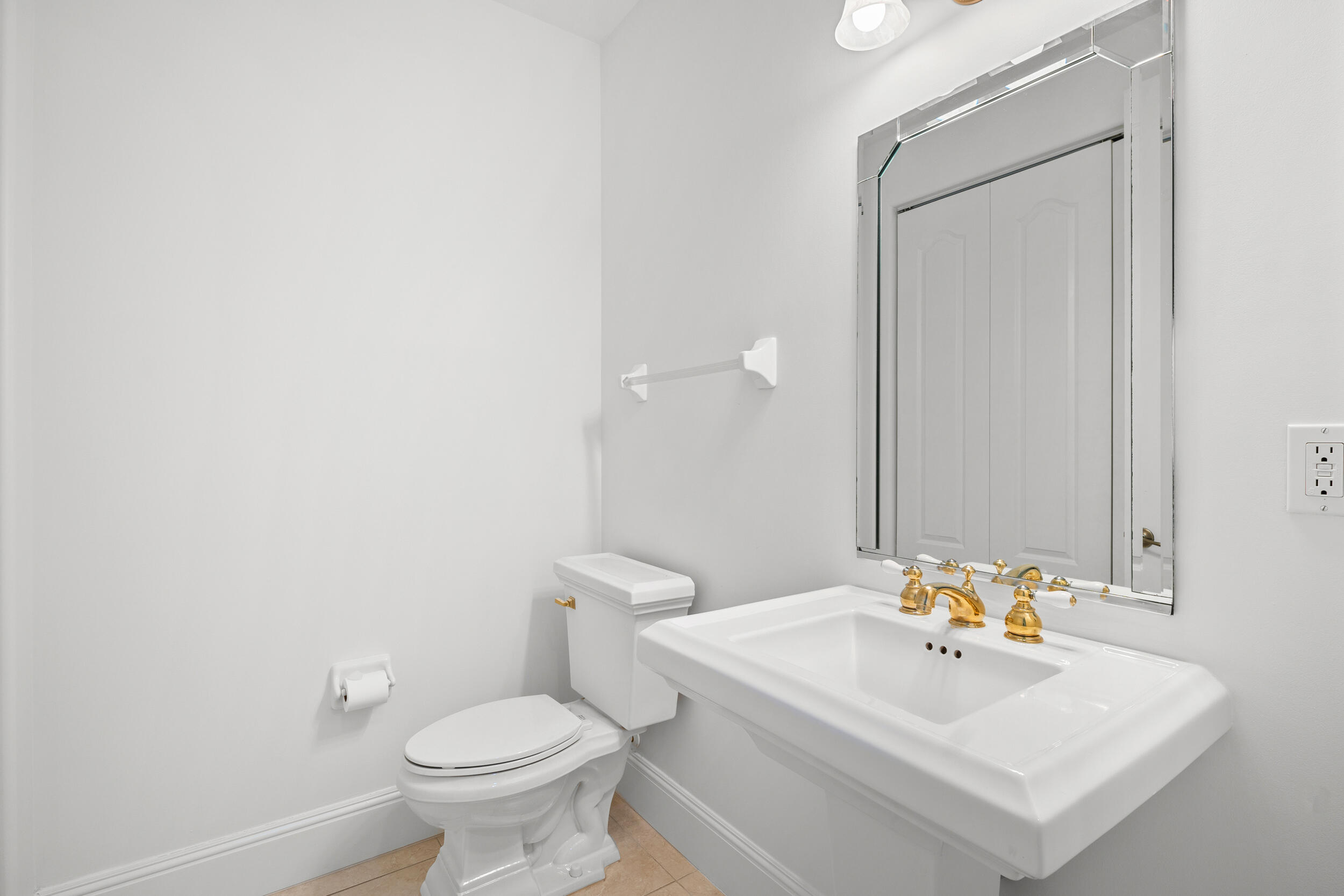 4955 Dixie Highway Northeast, Unit 802 Palm Bay, FL 32905 - Photo 6 of 35 cmmedia-24