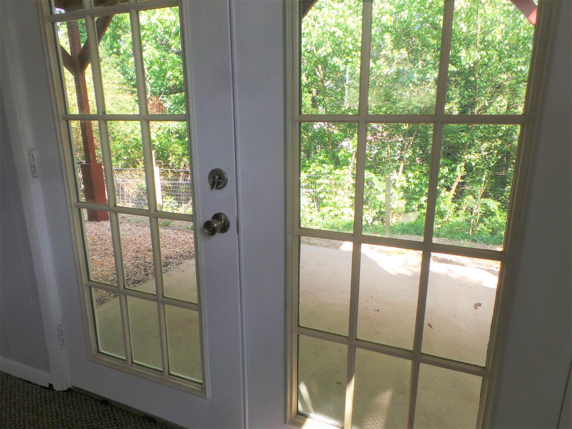 1029 Amersham Road Kingsport, TN 37660 - Photo 42 of 73 FRENCH DOORS OUT TO BOTTOM PATIO