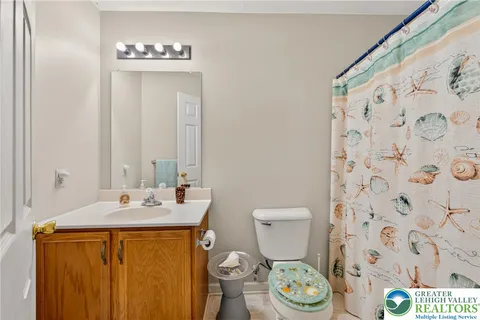 $339,000 | 120 North Oak Street, Freemansburg, PA 18017
