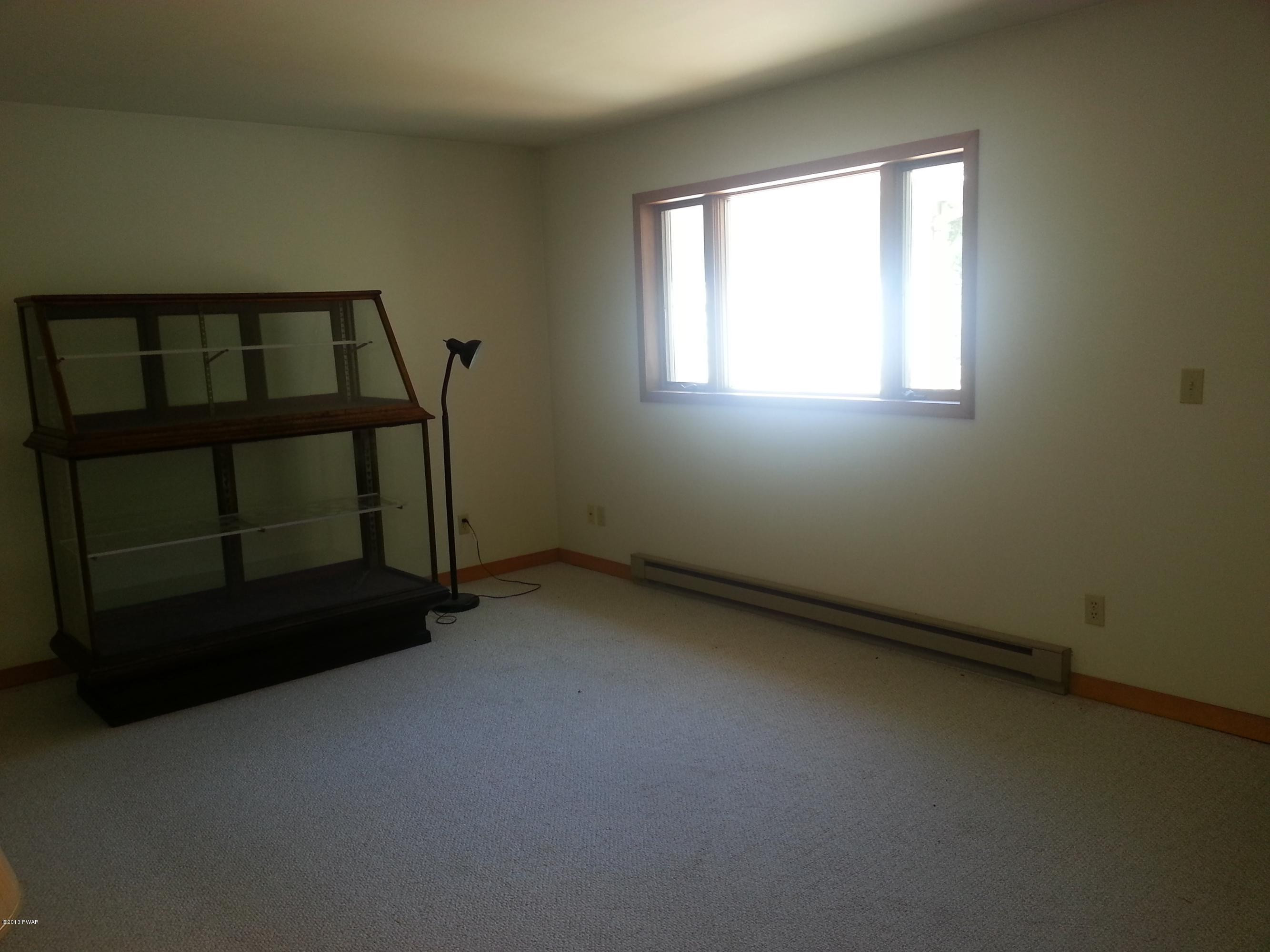 198 Greeley Lake Road Greeley, PA 18425 - Photo 9 of 28