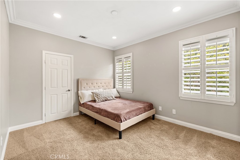 5474 Sunlight Street Simi Valley, CA 93063 - Photo 30 of 62 Bright secondary bedroom