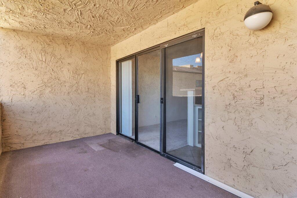 5300 East Waverly Drive, Unit 4209 Palm Springs, CA 92264 - Photo 11 of 13 a view of a bathroom