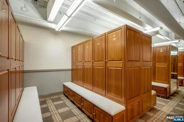 $1,350,000 | 31 St Andrews Circle, Westwood, NJ 07675