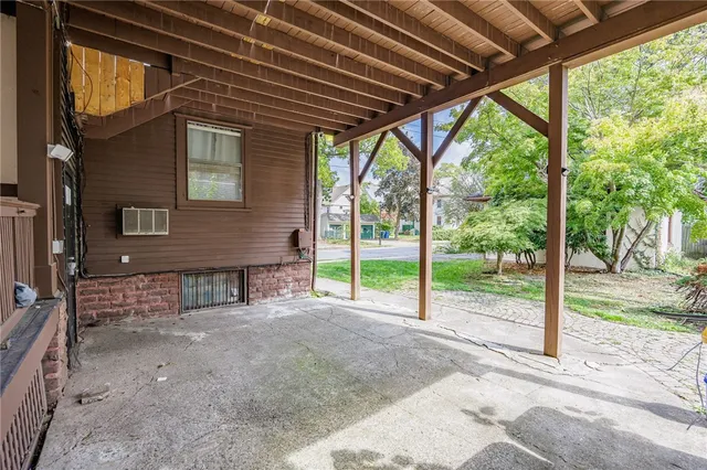 $1,150 | 420 Oxford Street, Unit 4, Rochester, NY 14607