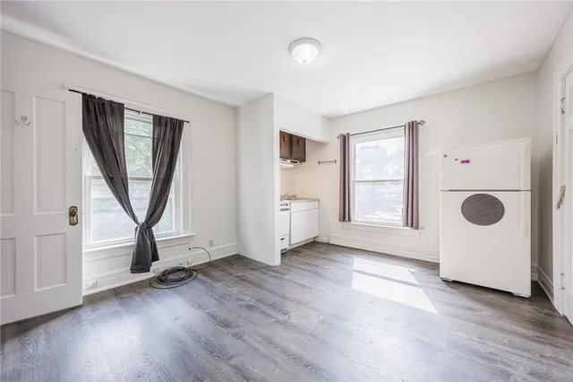 $1,150 | 420 Oxford Street, Unit 4, Rochester, NY 14607