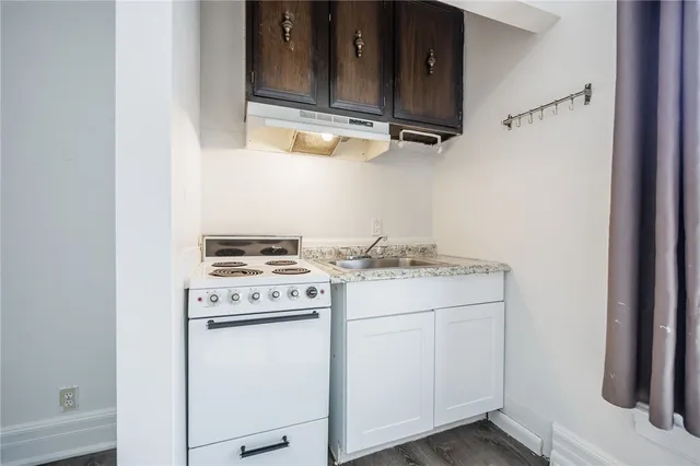 $1,150 | 420 Oxford Street, Unit 4, Rochester, NY 14607