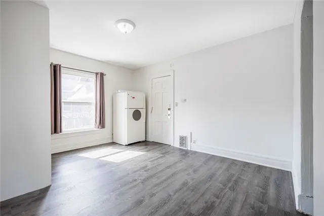 $1,150 | 420 Oxford Street, Unit 4, Rochester, NY 14607