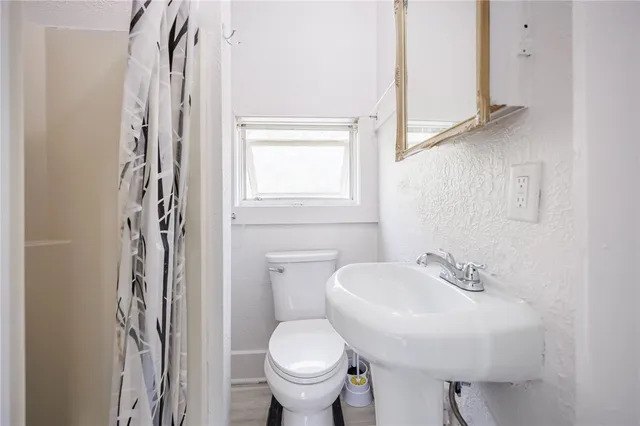 $1,150 | 420 Oxford Street, Unit 4, Rochester, NY 14607