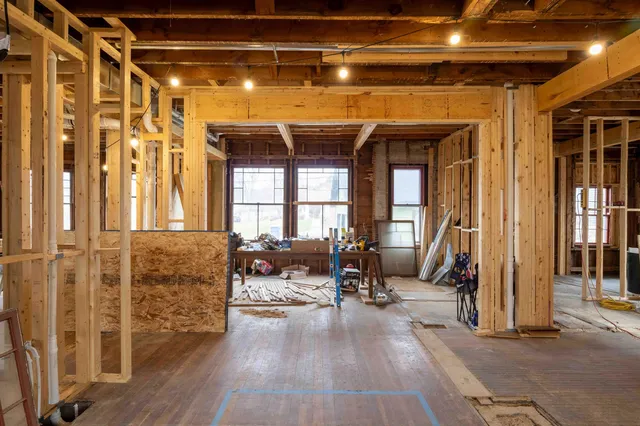 $699,900 | 704 Ash Street, Baraboo, WI 53913