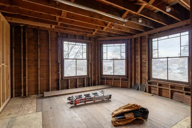 $699,900 | 704 Ash Street, Baraboo, WI 53913