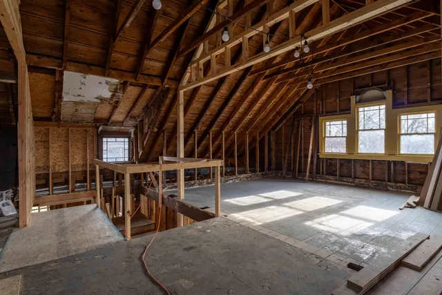 $699,900 | 704 Ash Street, Baraboo, WI 53913