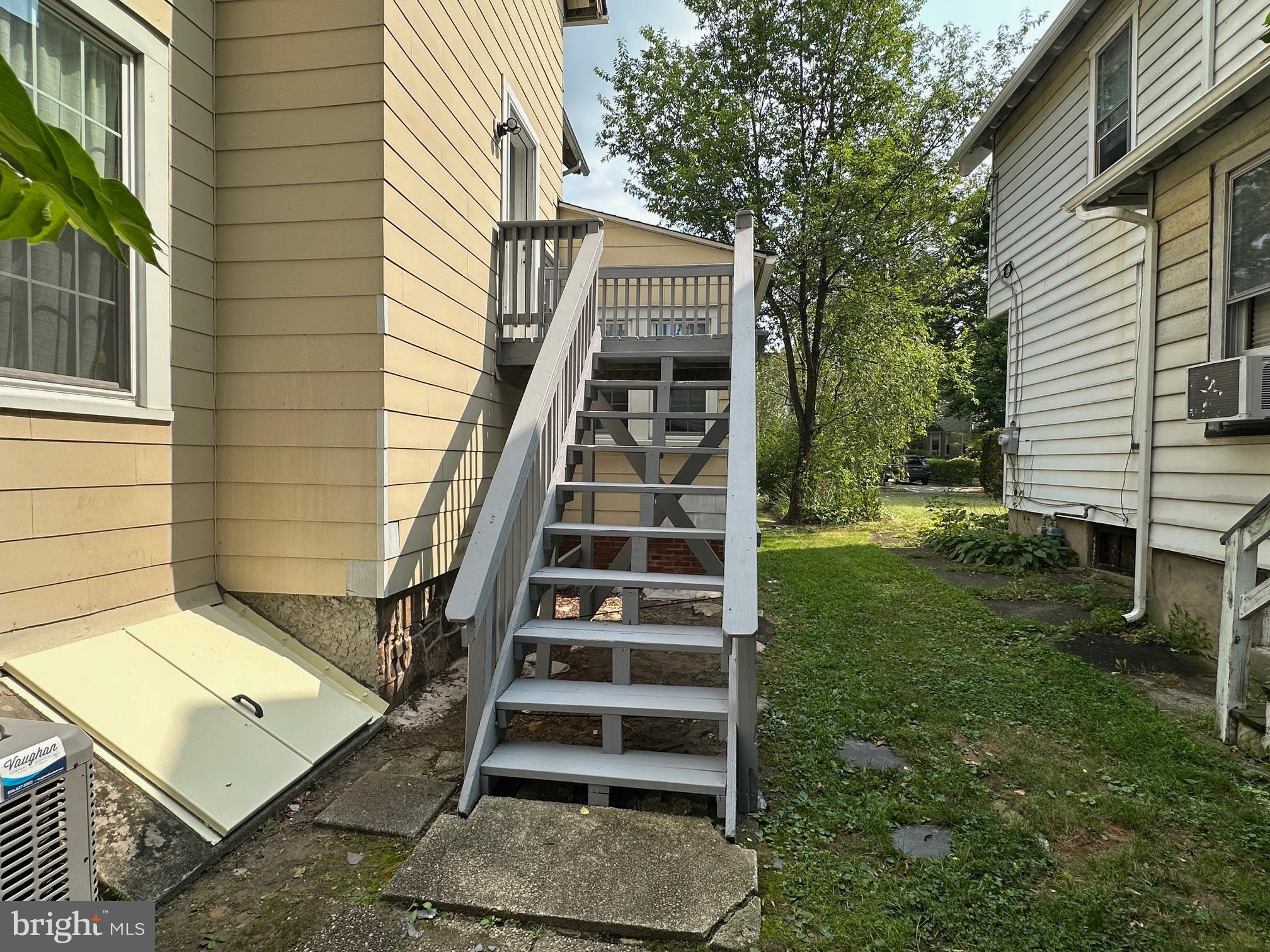 10 Clifton Avenue, Unit B Merchantville, NJ 08109 - Photo 2 of 20 front view of a house with a yard