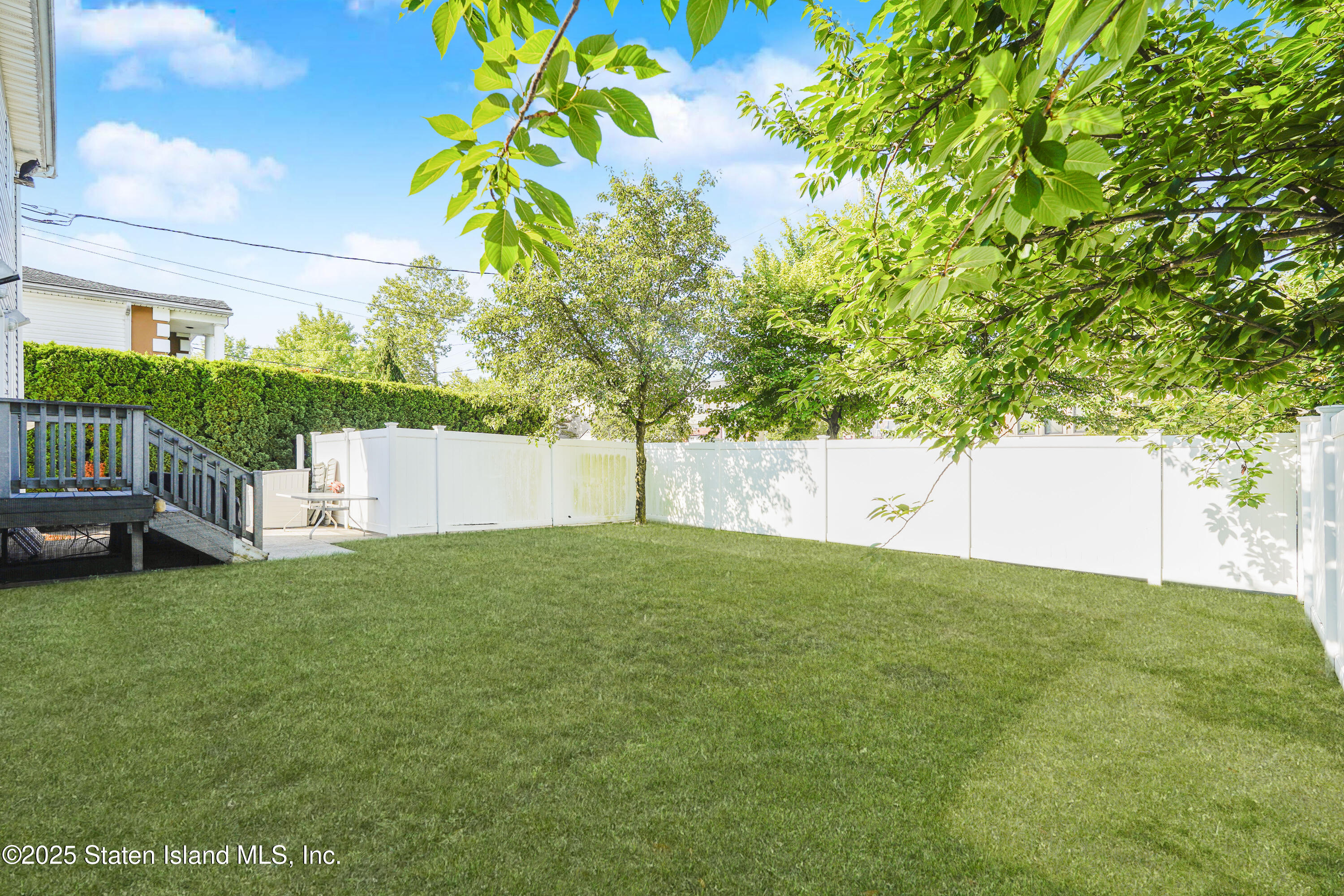528 Rathbun Avenue Staten Island, NY 10312 - Photo 45 of 50 39