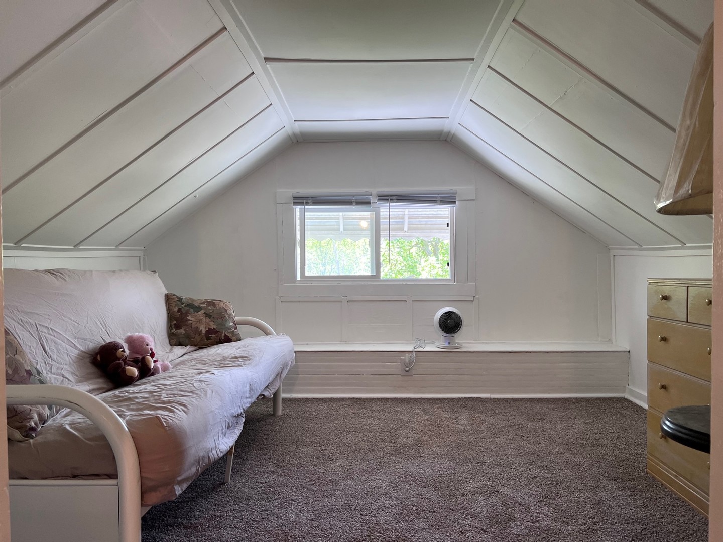184 Waubansee Road Riverside, IL 60546 - Photo 15 of 38 a bedroom with a bed and a window