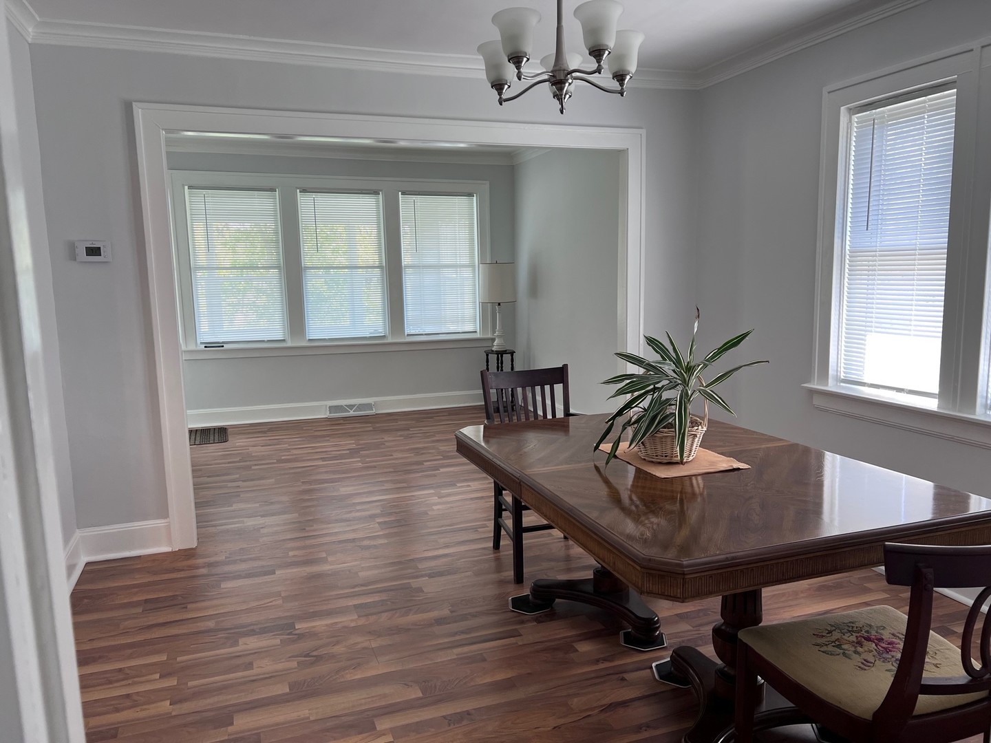 184 Waubansee Road Riverside, IL 60546 - Photo 9 of 38 a view of a dining room with furniture and window