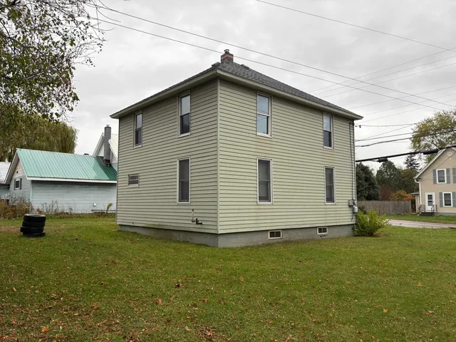 $339,000 | 407 Lake Road, St. Albans Town, VT 05478