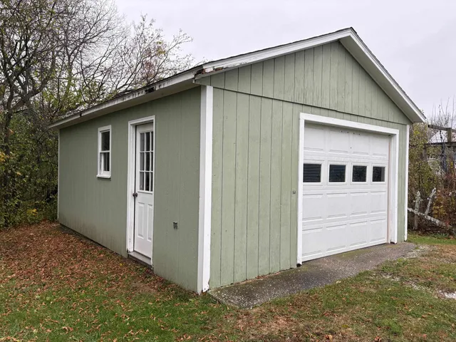 $339,000 | 407 Lake Road, St. Albans Town, VT 05478