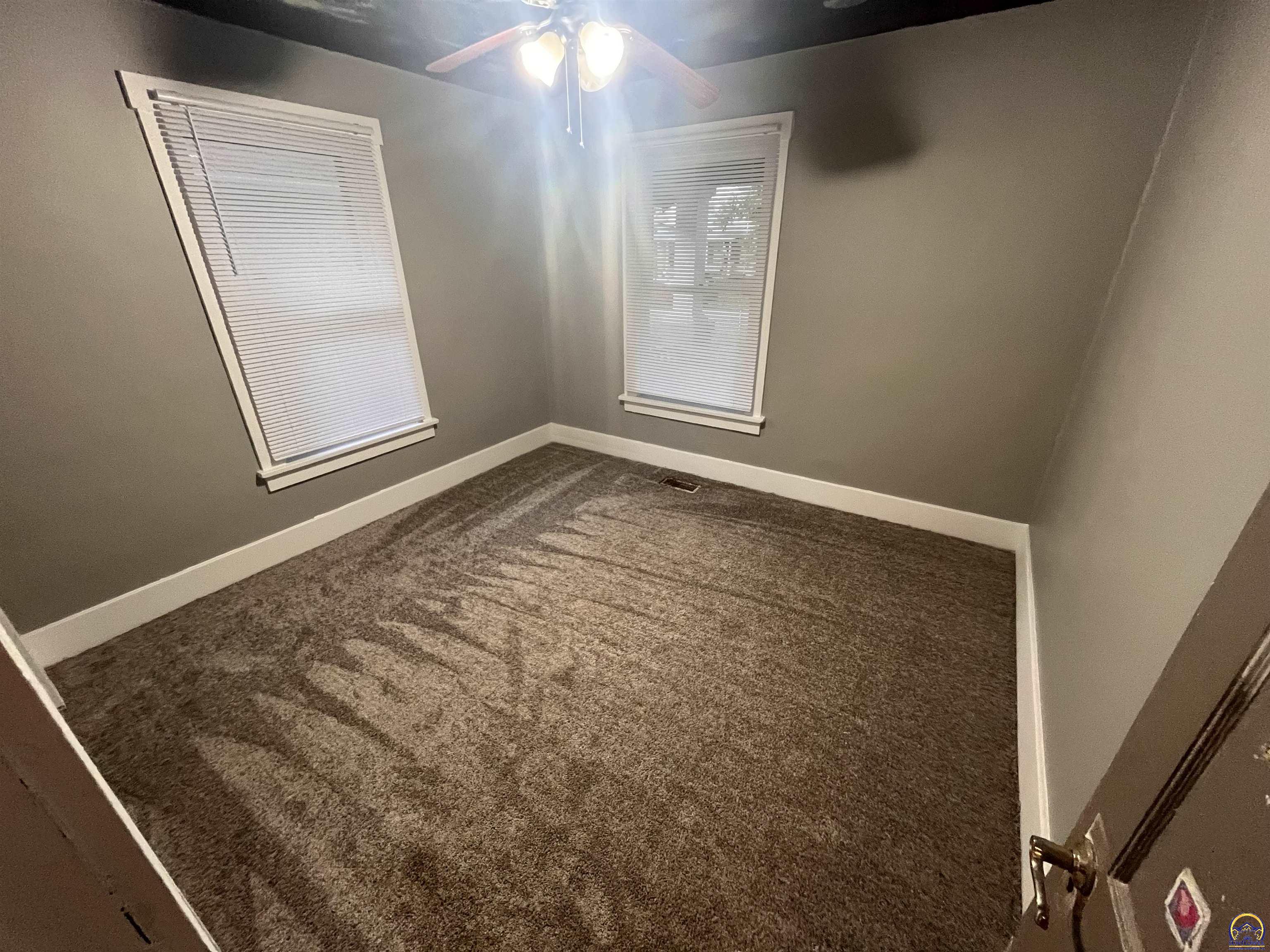 1167 Southwest Wayne Avenue Topeka, KS 66604 - Photo 11 of 19