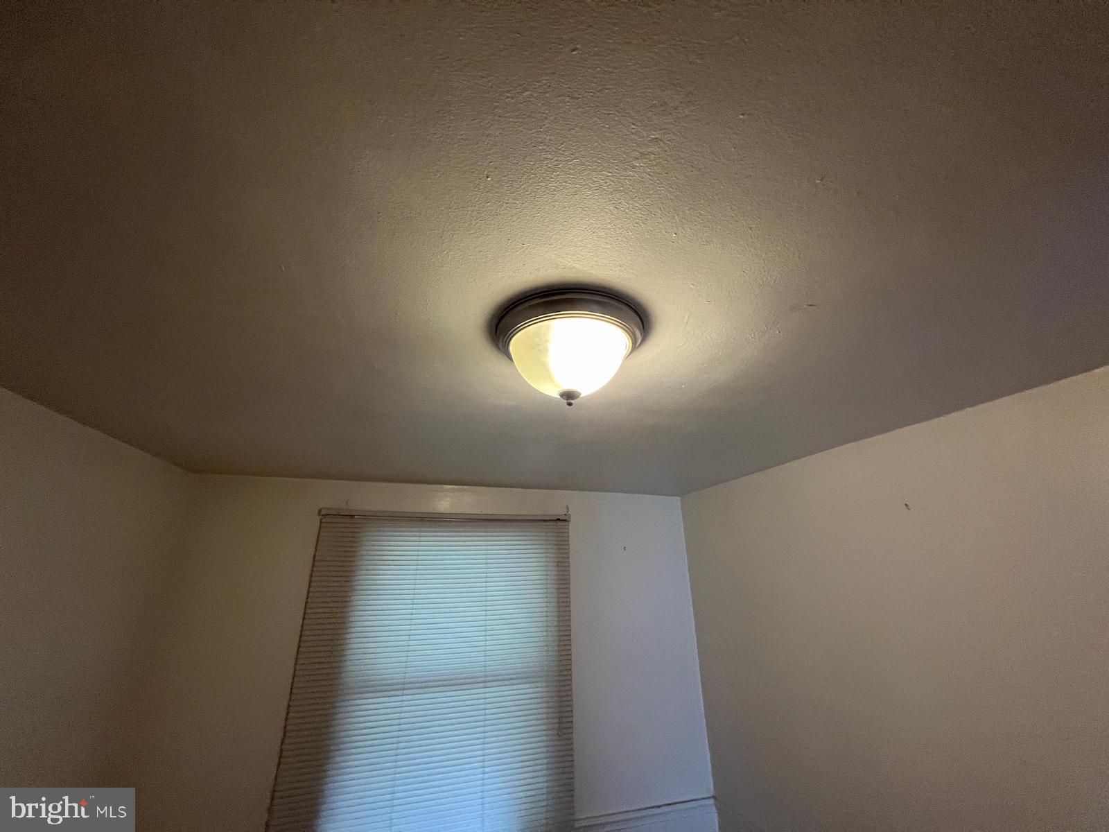3917 Dudley Avenue Baltimore, MD 21213 - Photo 26 of 65 a view of a livingroom and a window