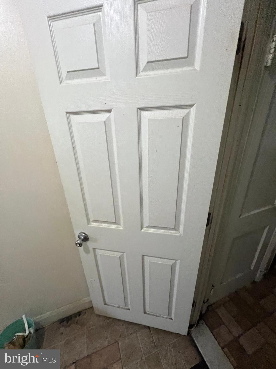 3917 Dudley Avenue Baltimore, MD 21213 - Photo 4 of 65 a view of a room