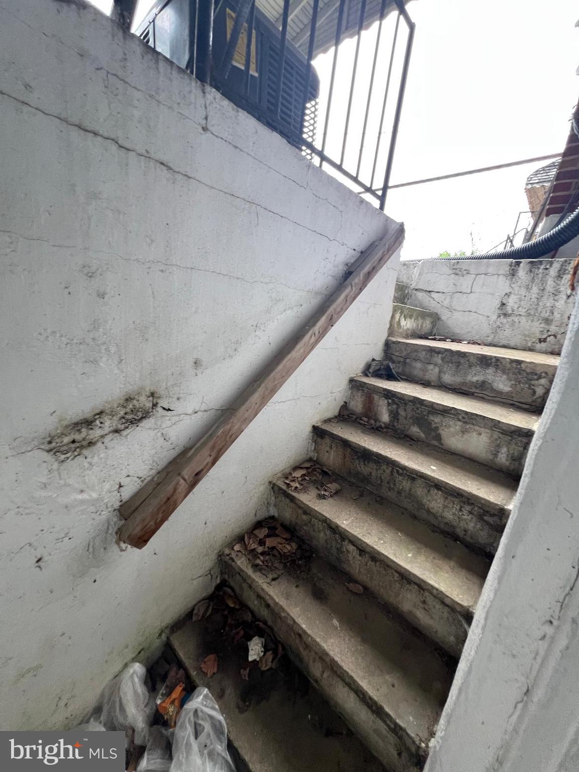 3917 Dudley Avenue Baltimore, MD 21213 - Photo 43 of 65 a view of entryway