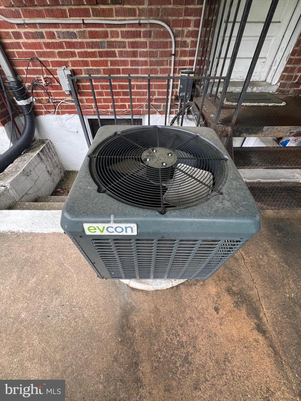 3917 Dudley Avenue Baltimore, MD 21213 - Photo 49 of 65 a view of roof