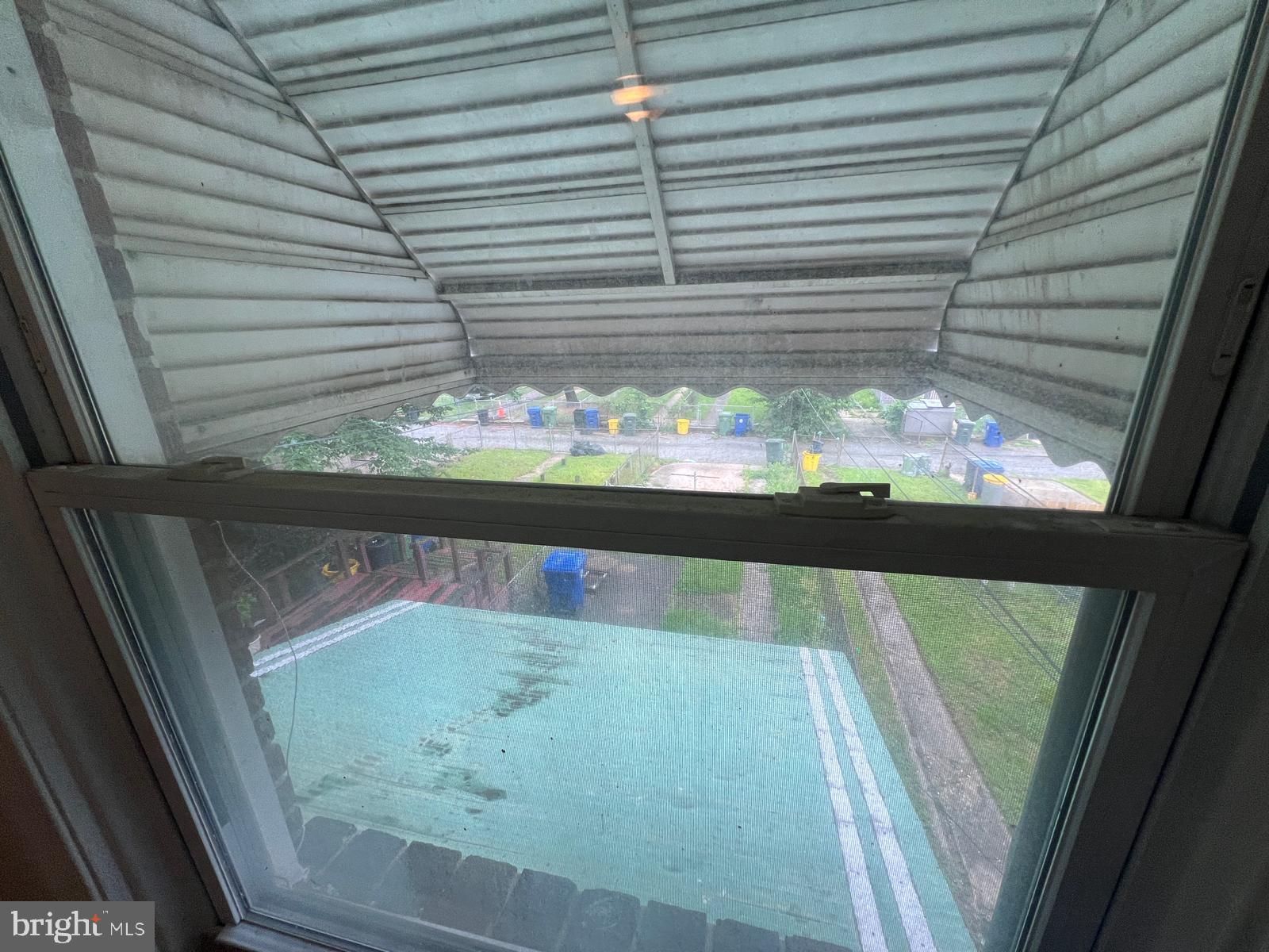 3917 Dudley Avenue Baltimore, MD 21213 - Photo 5 of 65 a view of a balcony