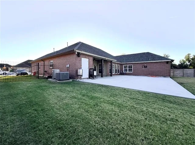 $480,000 | 2752 Acadiana Trace, Marrero, LA 70072