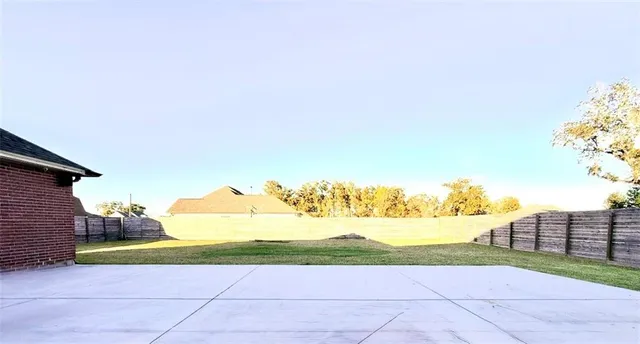 $480,000 | 2752 Acadiana Trace, Marrero, LA 70072