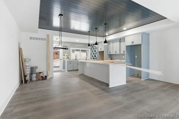 $710,000 | 30634 Rapids Hollow, Gravois Mills, MO 65037