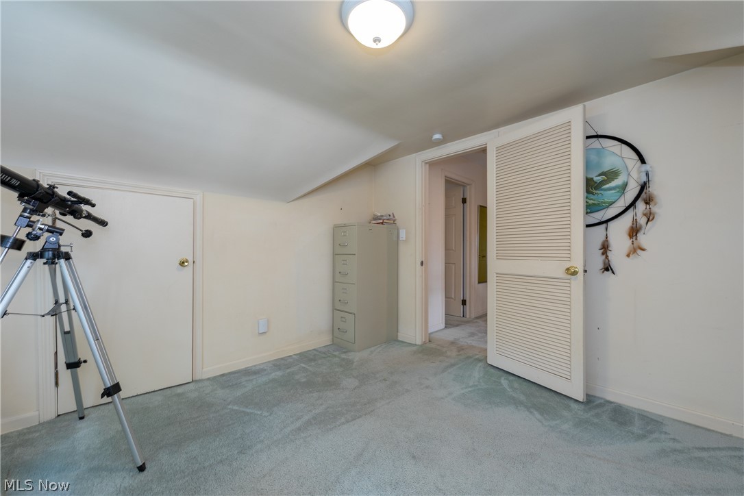 1461 Sunset Road Cleveland, OH 44124 - Photo 17 of 29