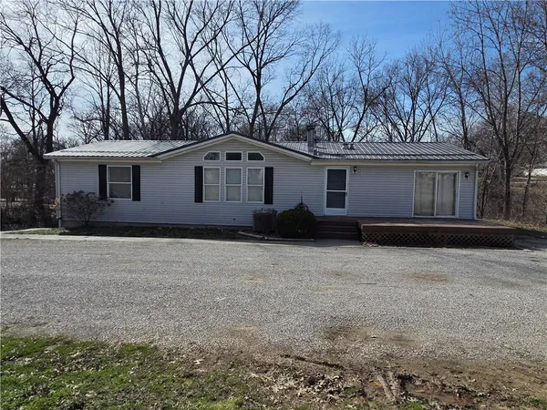 $185,000 | 612 North Locust Street, Carrollton, MO 64633
