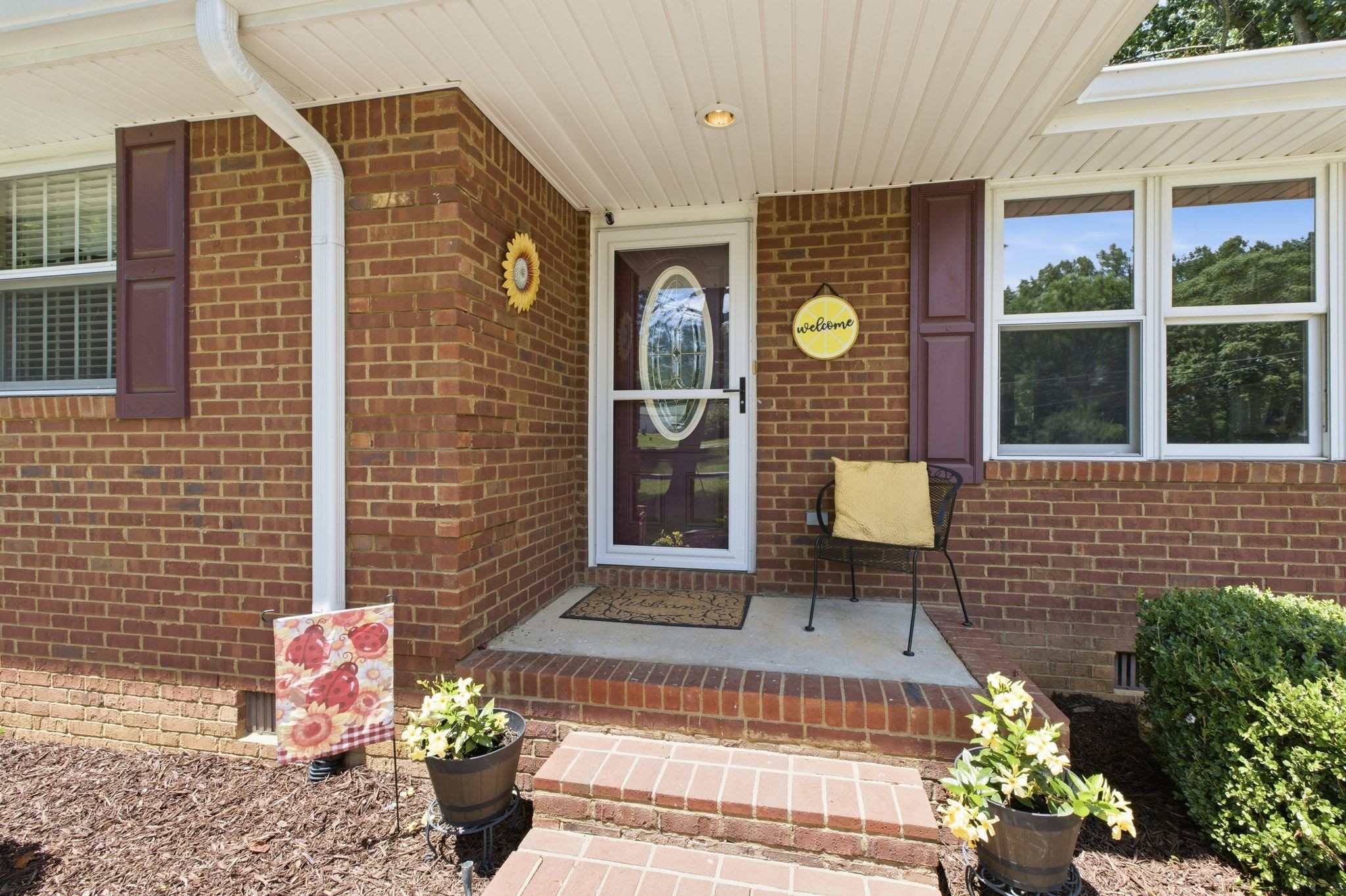 21 McMurtry Road Goodlettsville, TN 37072 - Photo 4 of 34