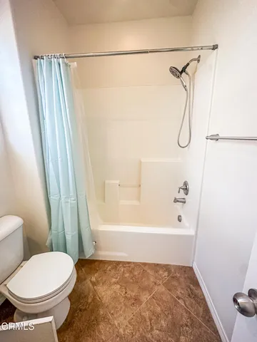 $1,800 | 726 Owens River Drive, Unit 2, Oxnard, CA 93036