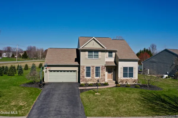 $625,000 | 1 Parkway Circle, Malta, NY 12019