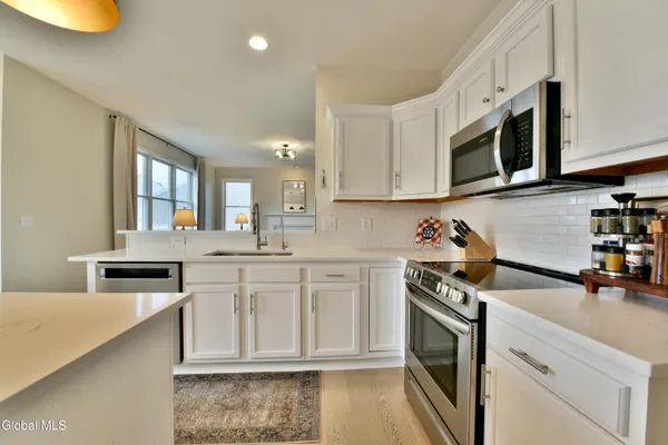 $625,000 | 1 Parkway Circle, Malta, NY 12019