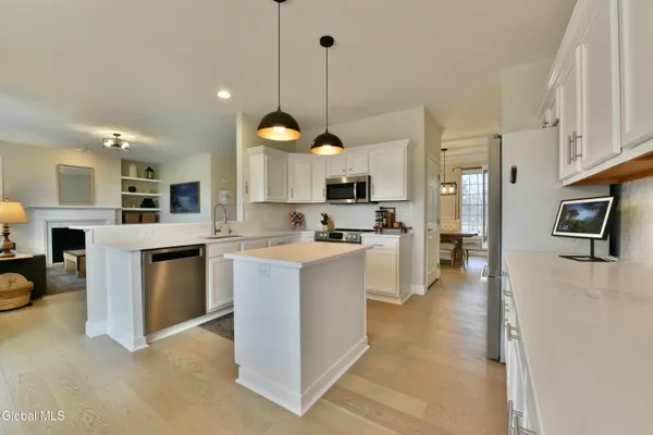 $625,000 | 1 Parkway Circle, Malta, NY 12019