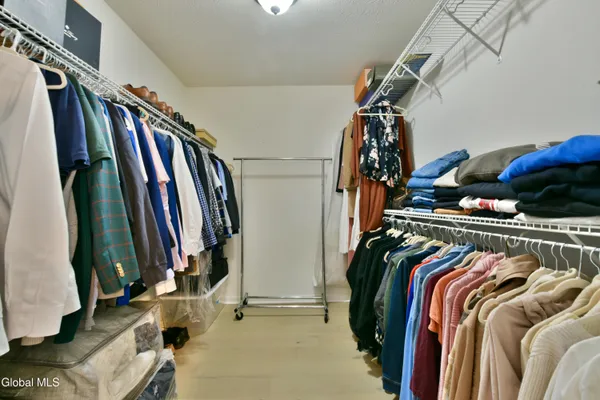 $625,000 | 1 Parkway Circle, Malta, NY 12019