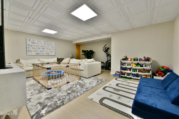 $625,000 | 1 Parkway Circle, Malta, NY 12019