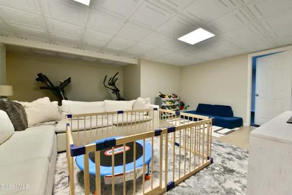 $625,000 | 1 Parkway Circle, Malta, NY 12019