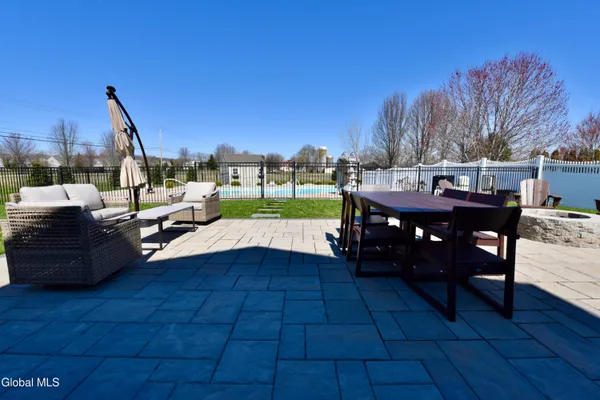 $625,000 | 1 Parkway Circle, Malta, NY 12019