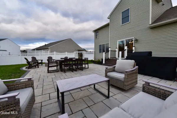 $625,000 | 1 Parkway Circle, Malta, NY 12019