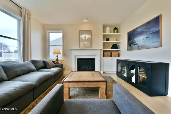 $625,000 | 1 Parkway Circle, Malta, NY 12019