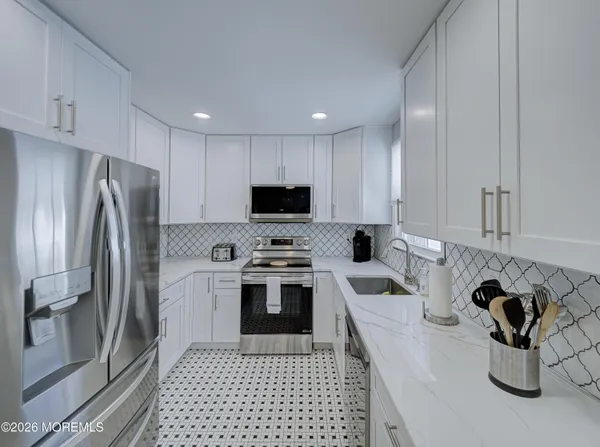 $2,000 | 29 A Birchwood Drive, Whiting, NJ 08759