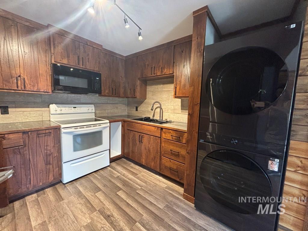941 South Main Street Cascade, ID 83611 - Photo 6 of 42