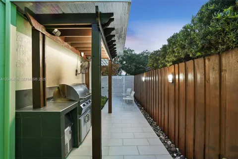 $1,230,000 | 2517 Southwest 148th Court, Miami, FL 33185