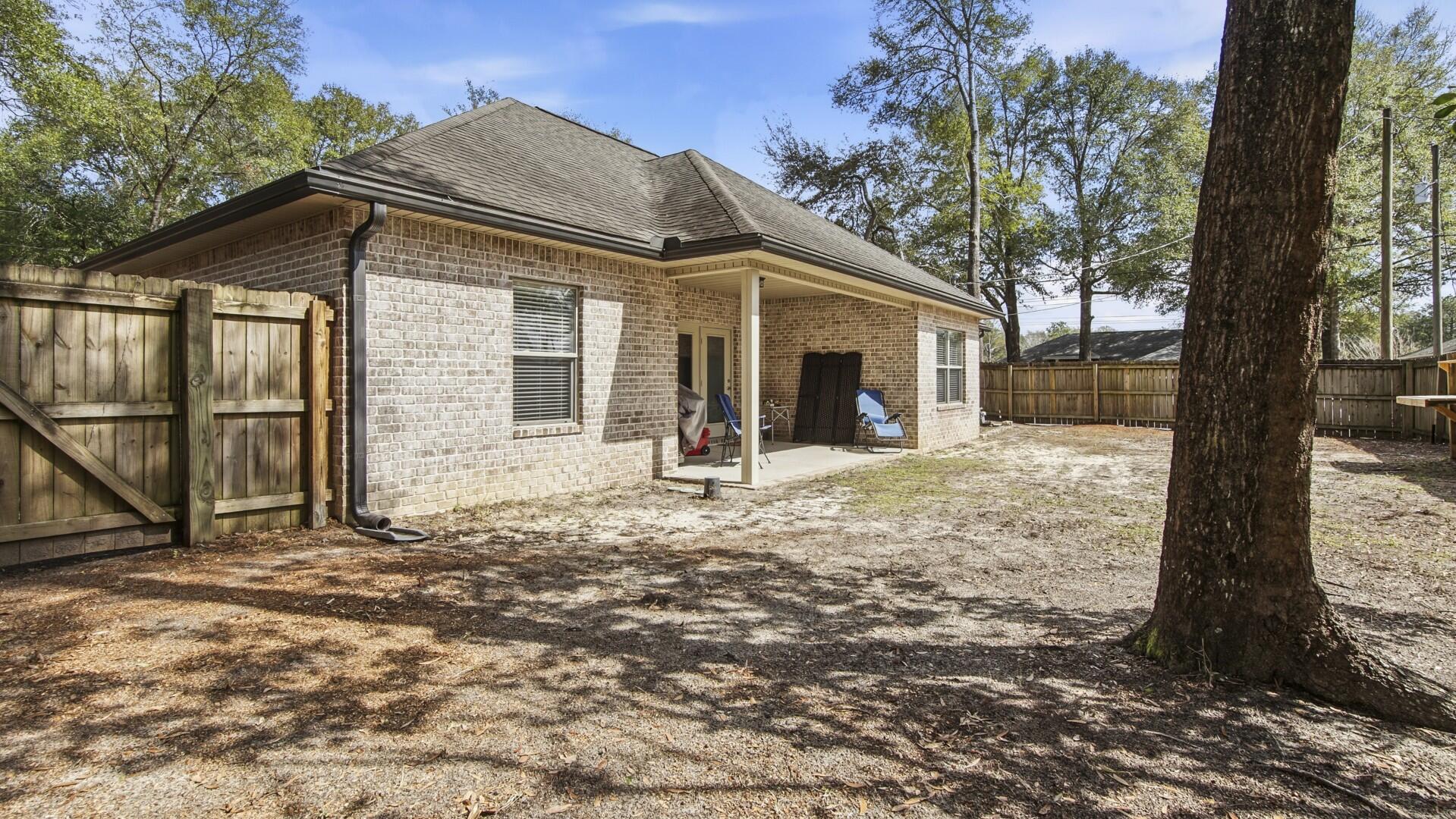 2806 Dunlop Lane Crestview, FL 32539 - Photo 40 of 48 27